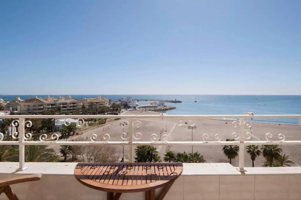 021 - Wonderful Beachfront Apartment With Stunning Sea Views Benalmadena Spain