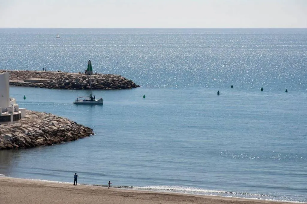 021 - Wonderful Beachfront Apartment With Stunning Sea Views Benalmadena