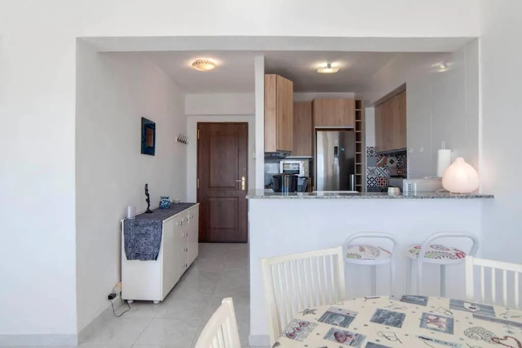 021 - Wonderful Beachfront Apartment With Stunning Sea Views Benalmádena