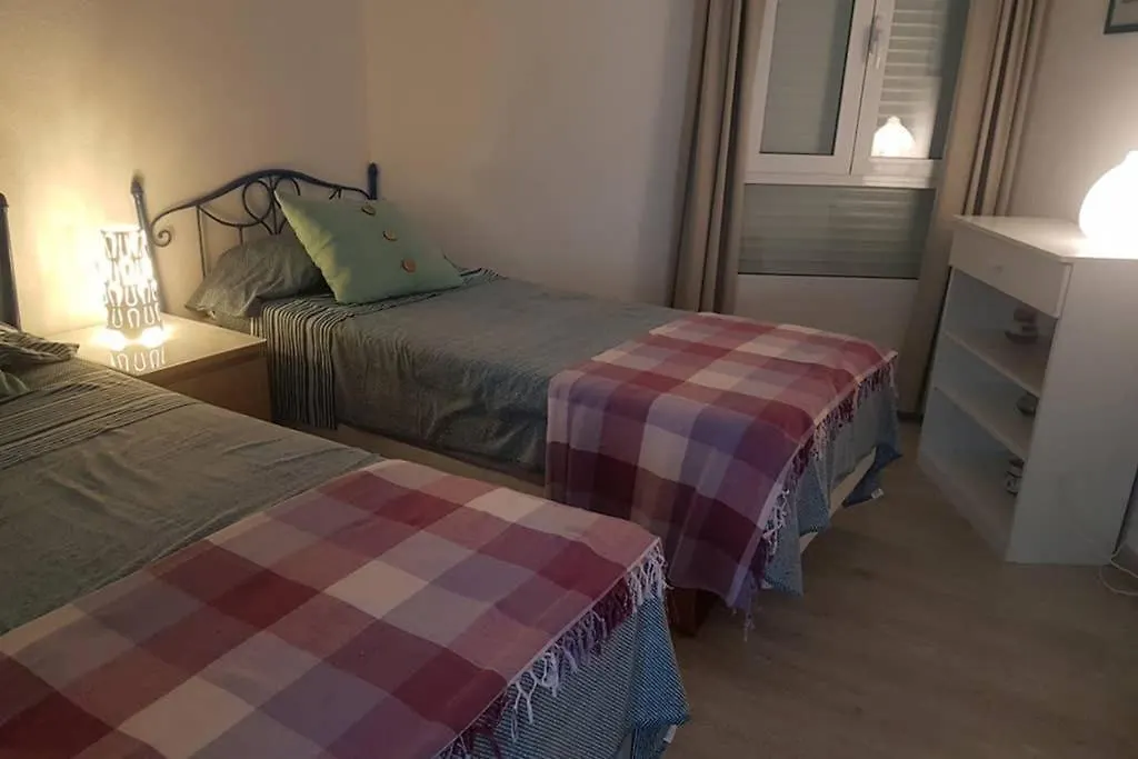 021 - Wonderful Beachfront Apartment With Stunning Sea Views Benalmádena