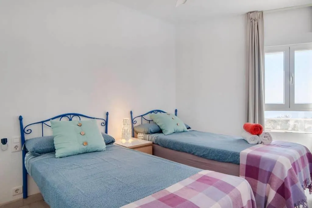 021 - Wonderful Beachfront Apartment With Stunning Sea Views Benalmádena